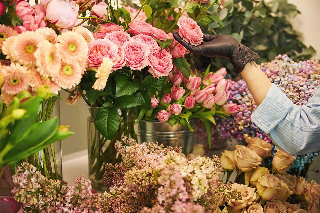 How Toronto Florists Source Fresh Flowers Year-Round